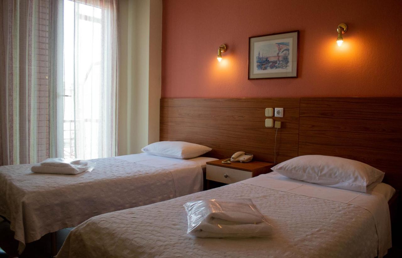 Egnatia Hotel Ioannina Ngoại thất bức ảnh